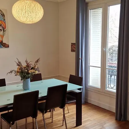 Magnifique De Charme Au Coeur De * Paris